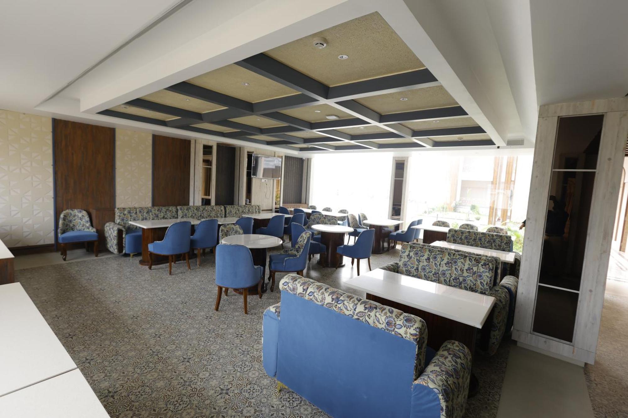 Nirvana Grand Hotel & Resort Гая Экстерьер фото